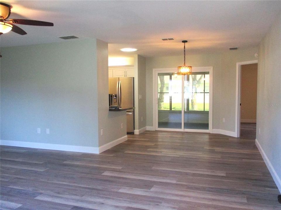 Activo con contrato: $238,000 (2 camas, 2 baños, 1408 Pies cuadrados)