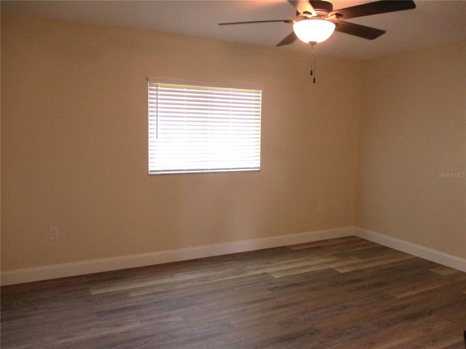 Activo con contrato: $238,000 (2 camas, 2 baños, 1408 Pies cuadrados)