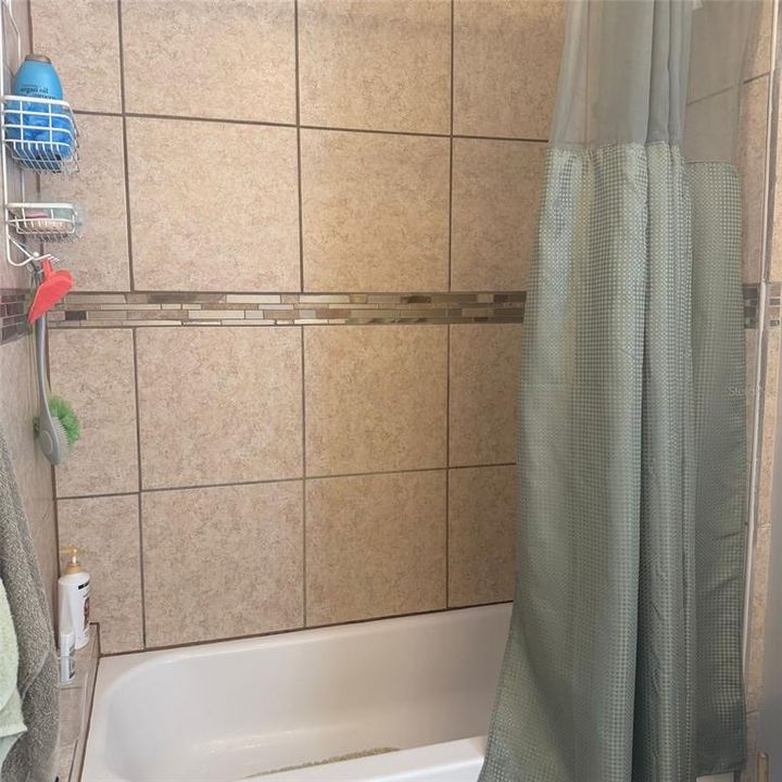 For Sale: $229,900 (3 beds, 2 baths, 1093 Square Feet)