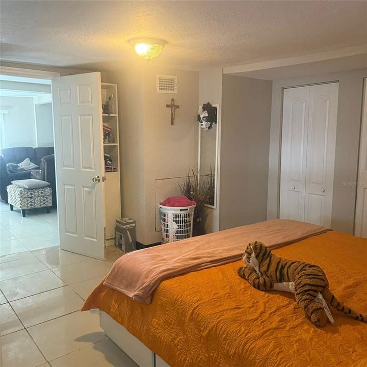 For Sale: $229,900 (3 beds, 2 baths, 1093 Square Feet)