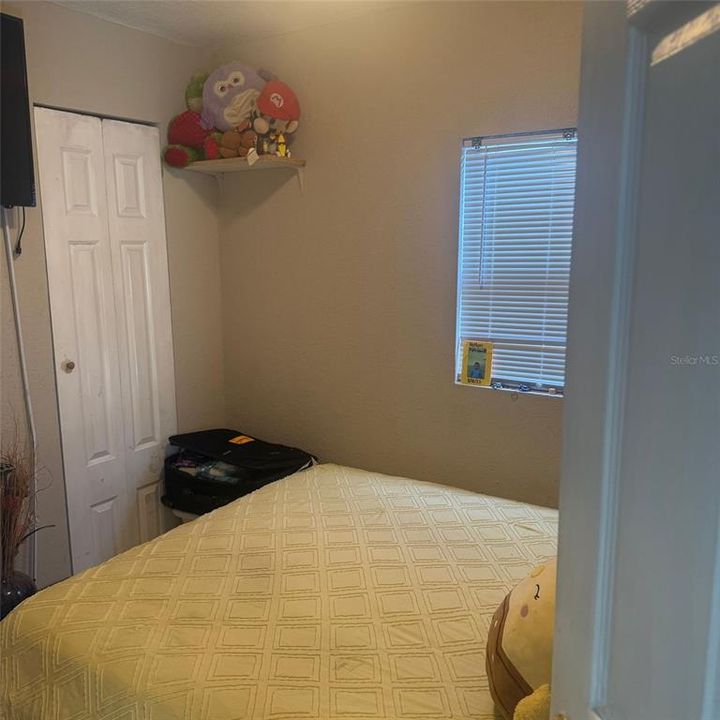 For Sale: $229,900 (3 beds, 2 baths, 1093 Square Feet)