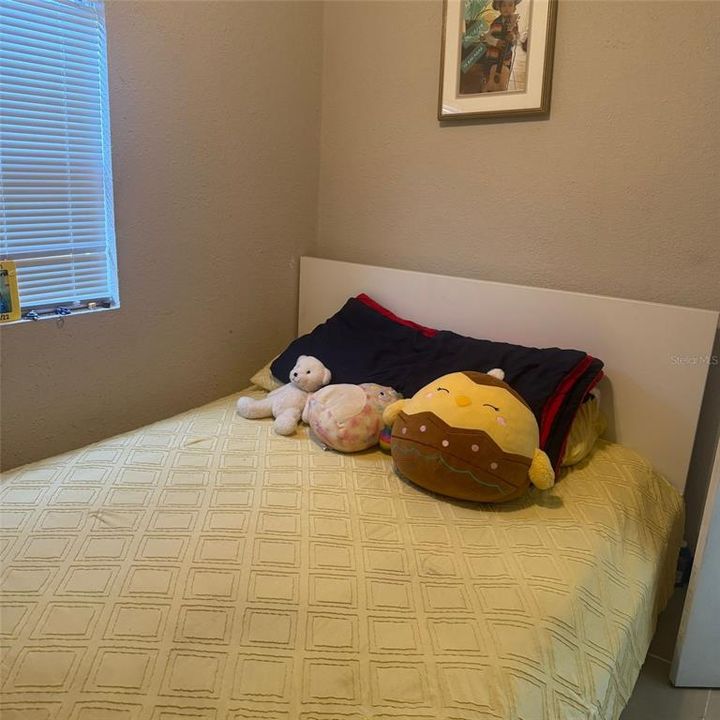 For Sale: $229,900 (3 beds, 2 baths, 1093 Square Feet)