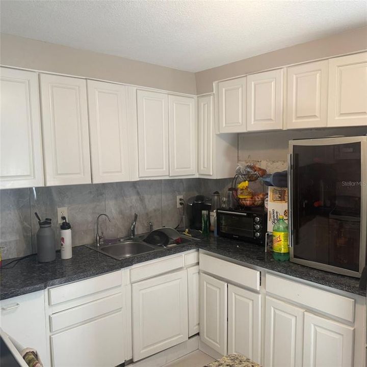 For Sale: $229,900 (3 beds, 2 baths, 1093 Square Feet)