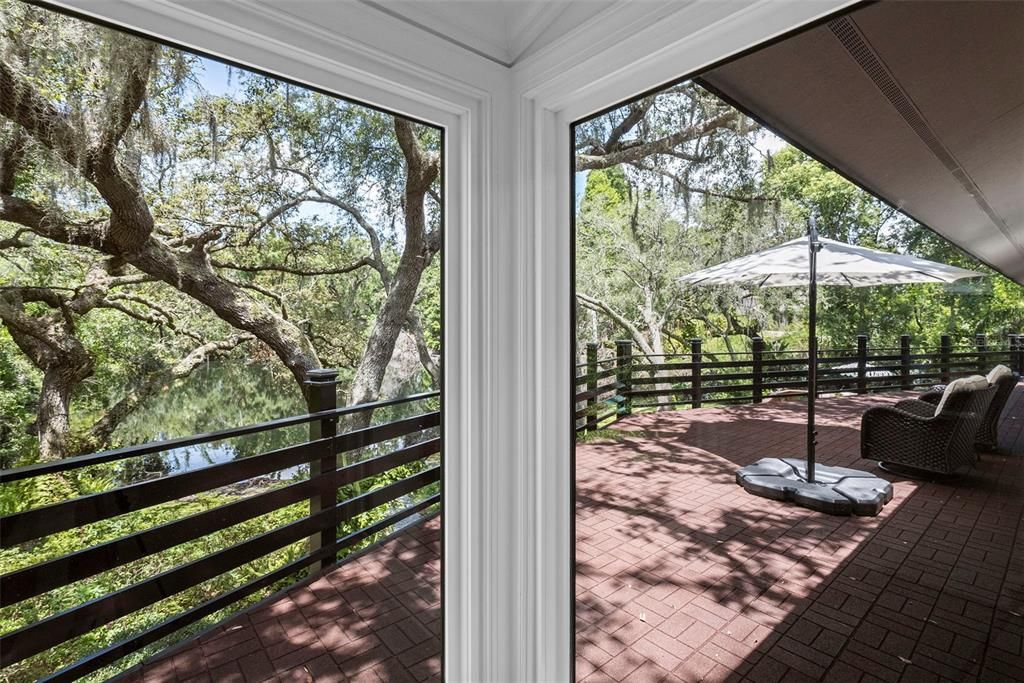 На продажу: $1,999,000 (6 спален, 5 ванн, 3404 Квадратных фут)