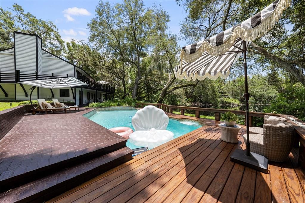 На продажу: $1,999,000 (6 спален, 5 ванн, 3404 Квадратных фут)