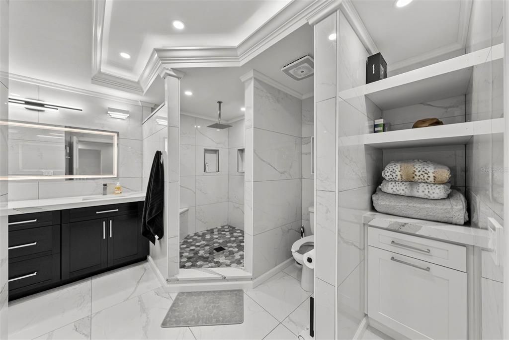 На продажу: $1,999,000 (6 спален, 5 ванн, 3404 Квадратных фут)