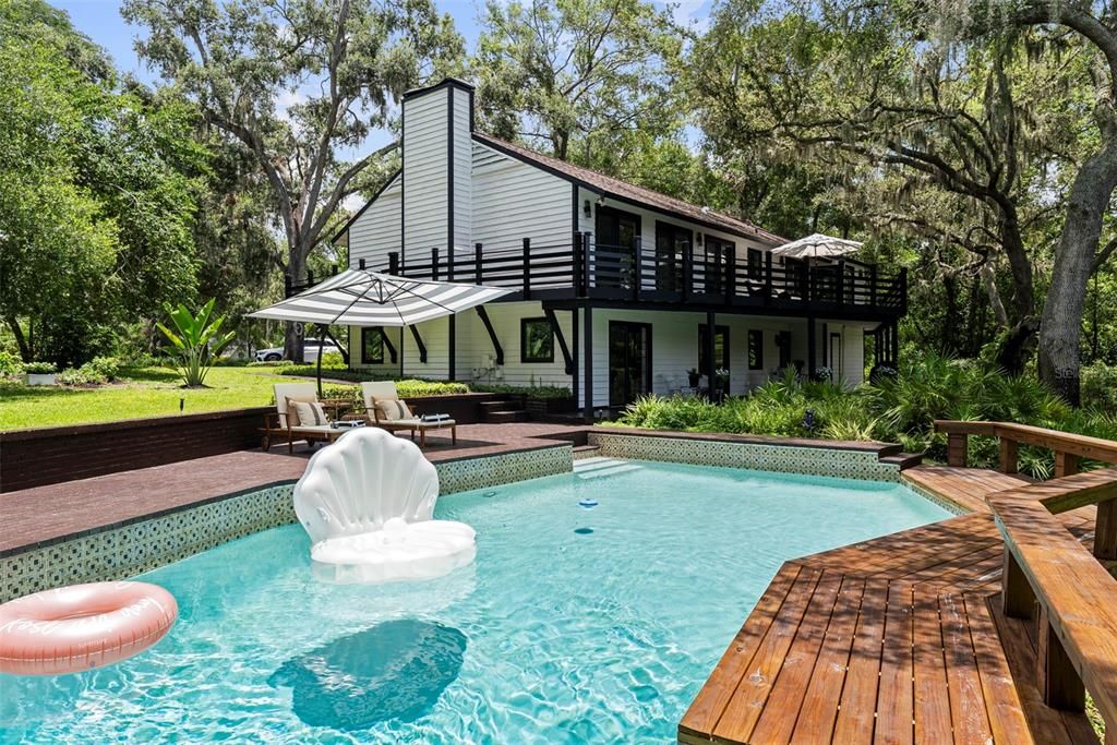 На продажу: $1,999,000 (6 спален, 5 ванн, 3404 Квадратных фут)