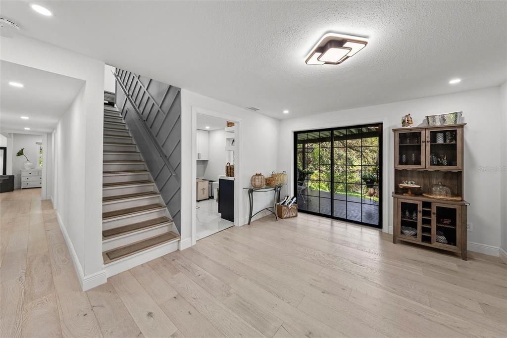 На продажу: $1,999,000 (6 спален, 5 ванн, 3404 Квадратных фут)