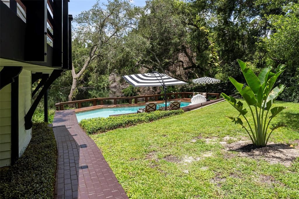 На продажу: $1,999,000 (6 спален, 5 ванн, 3404 Квадратных фут)