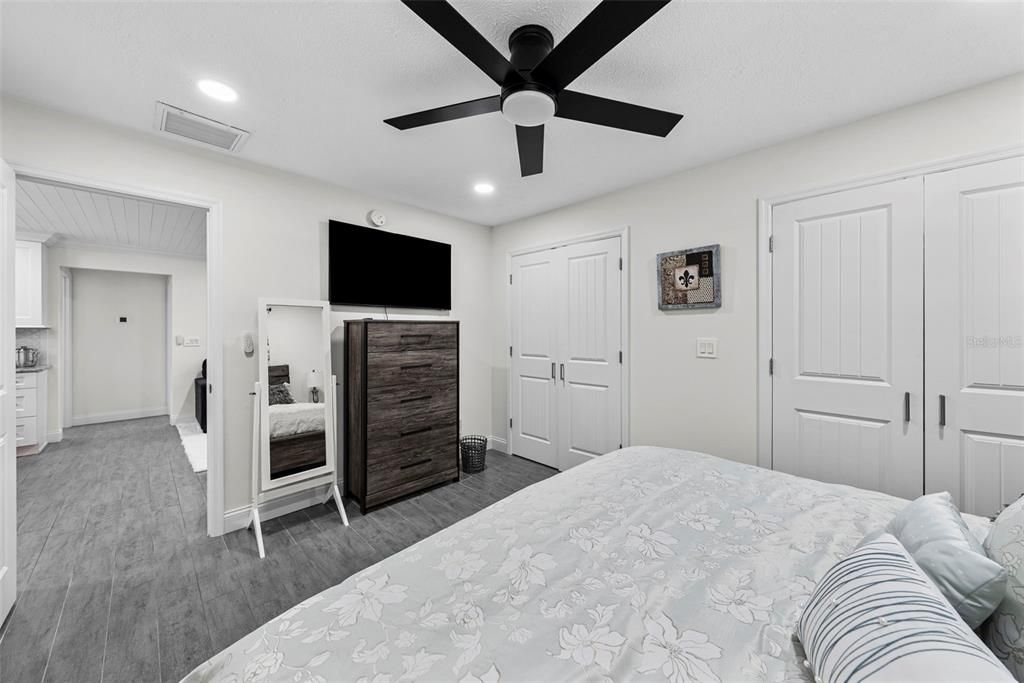 На продажу: $1,999,000 (6 спален, 5 ванн, 3404 Квадратных фут)