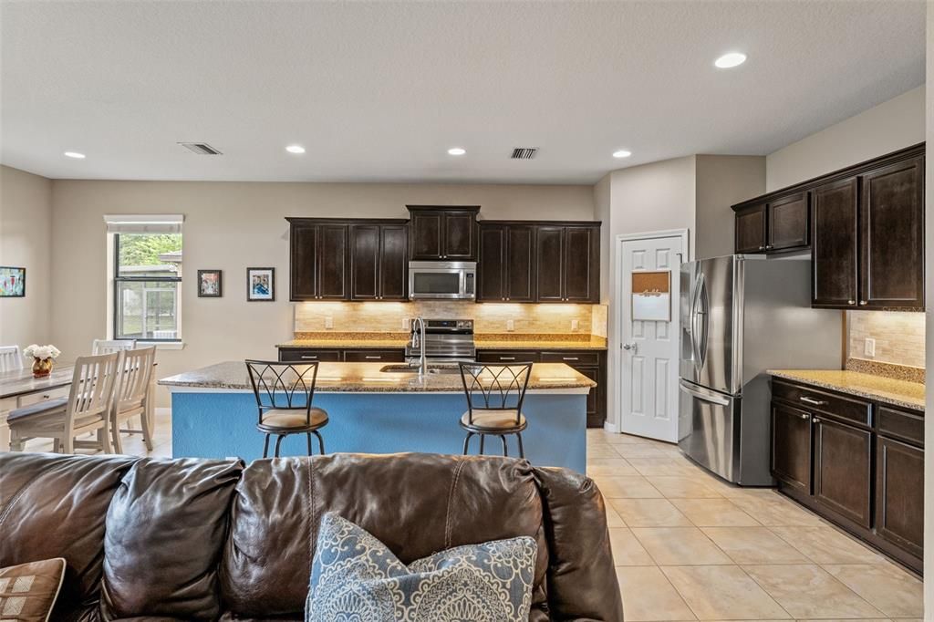 Active With Contract: $435,000 (4 beds, 2 baths, 2426 Square Feet)