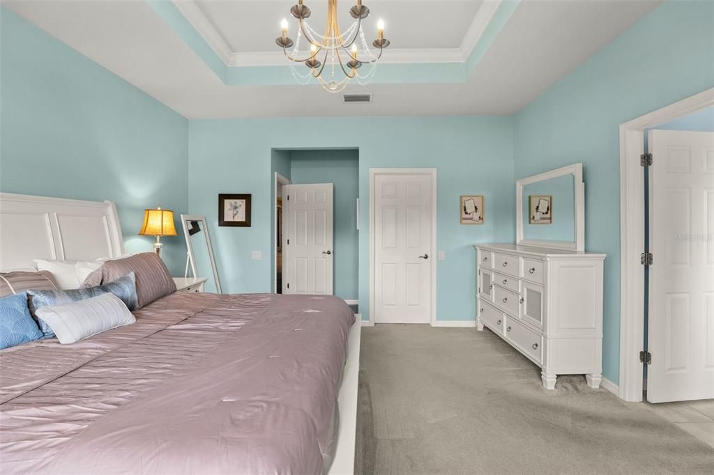 Active With Contract: $435,000 (4 beds, 2 baths, 2426 Square Feet)