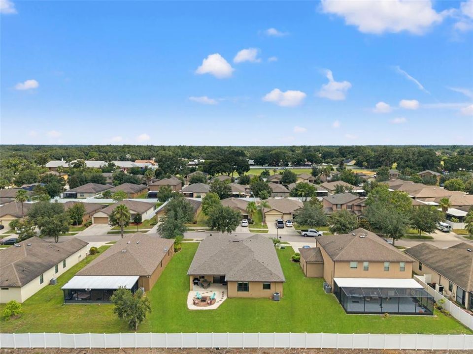 Active With Contract: $435,000 (4 beds, 2 baths, 2426 Square Feet)