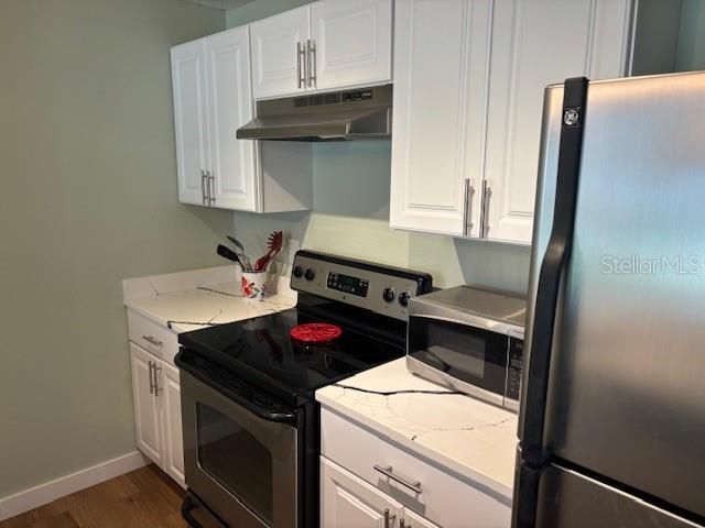 For Sale: $179,999 (2 beds, 1 baths, 791 Square Feet)