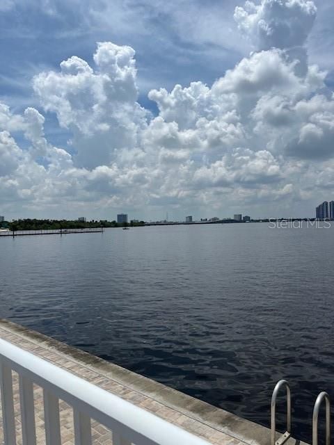 For Sale: $179,999 (2 beds, 1 baths, 791 Square Feet)