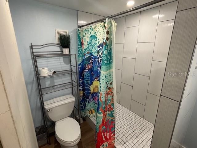 For Sale: $179,999 (2 beds, 1 baths, 791 Square Feet)