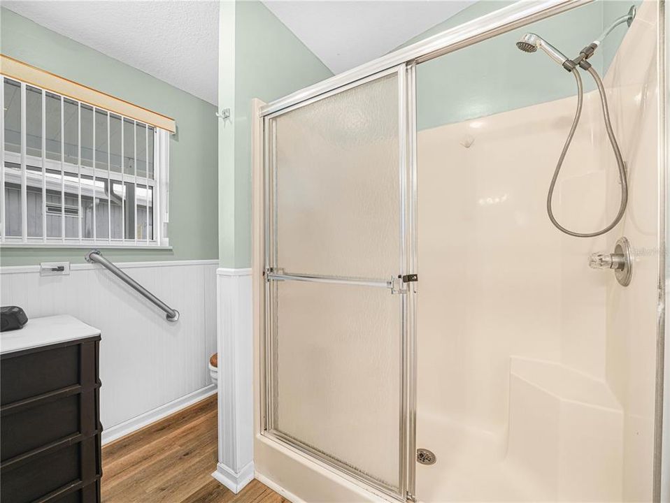 На продажу: $236,500 (2 спален, 2 ванн, 1152 Квадратных фут)