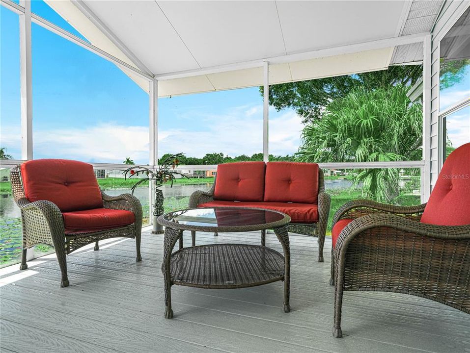 На продажу: $236,500 (2 спален, 2 ванн, 1152 Квадратных фут)