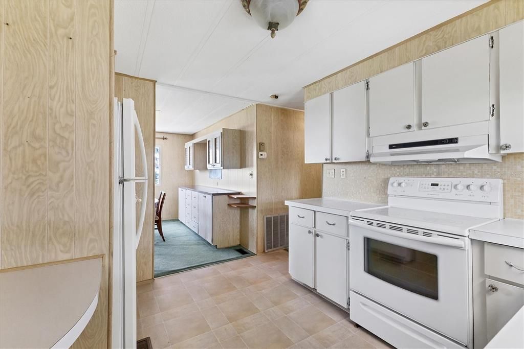 Activo con contrato: $89,500 (2 camas, 2 baños, 1008 Pies cuadrados)