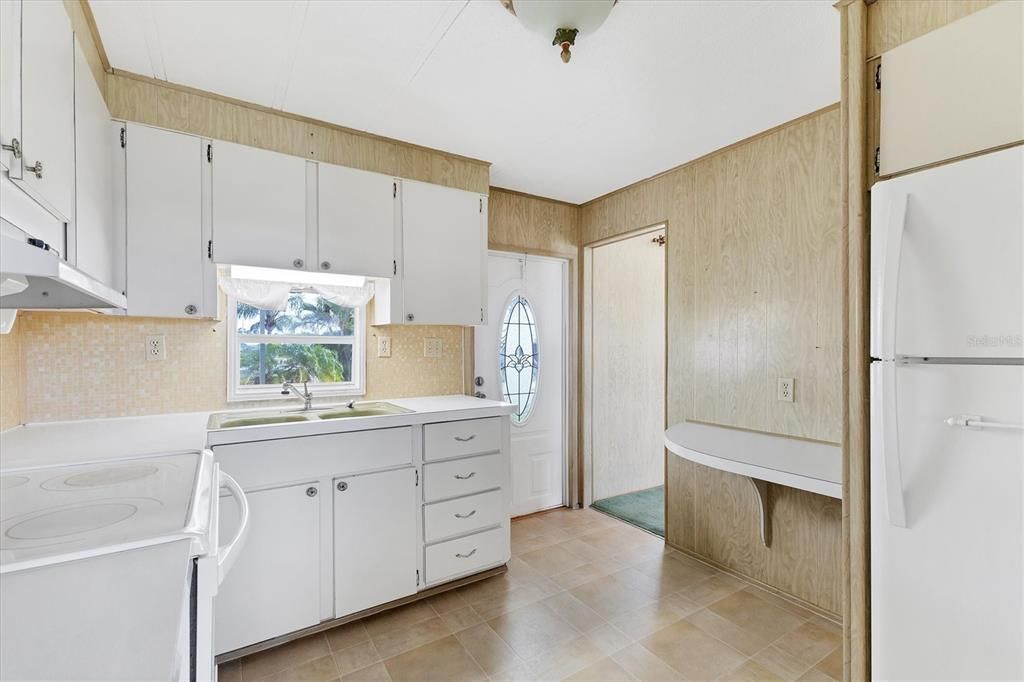 Activo con contrato: $89,500 (2 camas, 2 baños, 1008 Pies cuadrados)