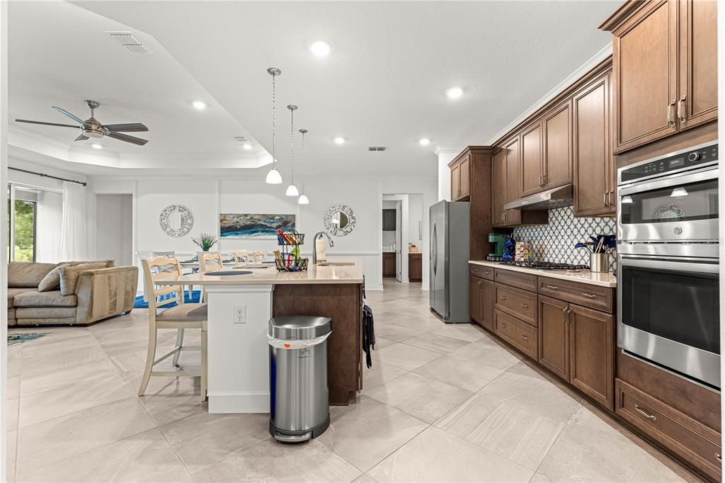 For Sale: $625,000 (3 beds, 3 baths, 2828 Square Feet)