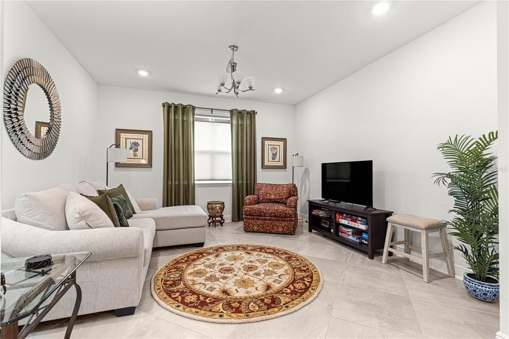 For Sale: $625,000 (3 beds, 3 baths, 2828 Square Feet)