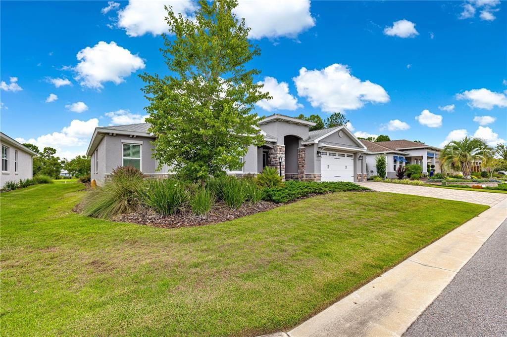 For Sale: $625,000 (3 beds, 3 baths, 2828 Square Feet)