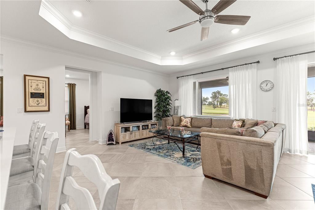 For Sale: $625,000 (3 beds, 3 baths, 2828 Square Feet)