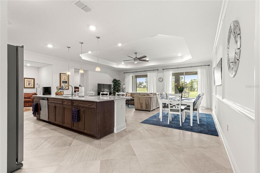 For Sale: $625,000 (3 beds, 3 baths, 2828 Square Feet)