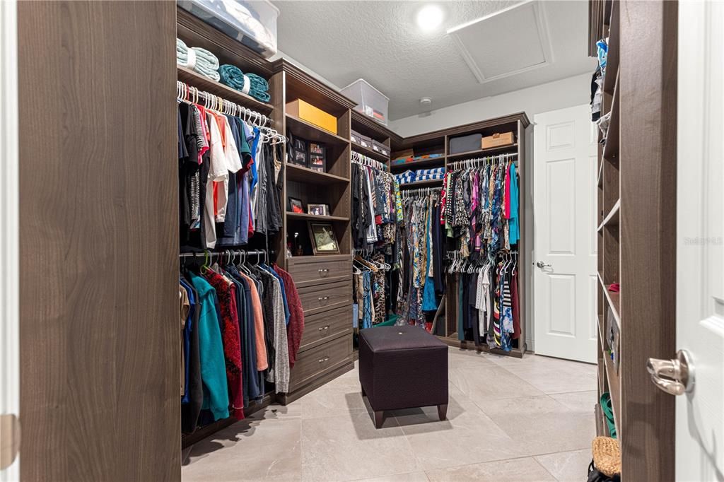 For Sale: $625,000 (3 beds, 3 baths, 2828 Square Feet)