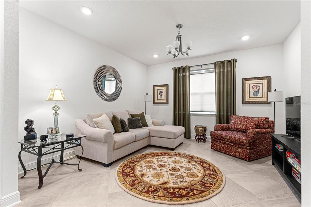 For Sale: $625,000 (3 beds, 3 baths, 2828 Square Feet)