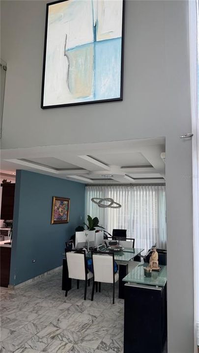 En Venta: $1,750,000 (6 camas, 4 baños, 4068 Pies cuadrados)