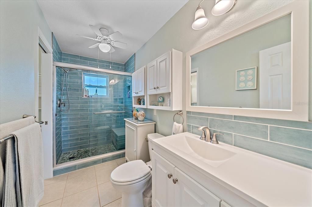 En Venta: $319,000 (2 camas, 2 baños, 930 Pies cuadrados)