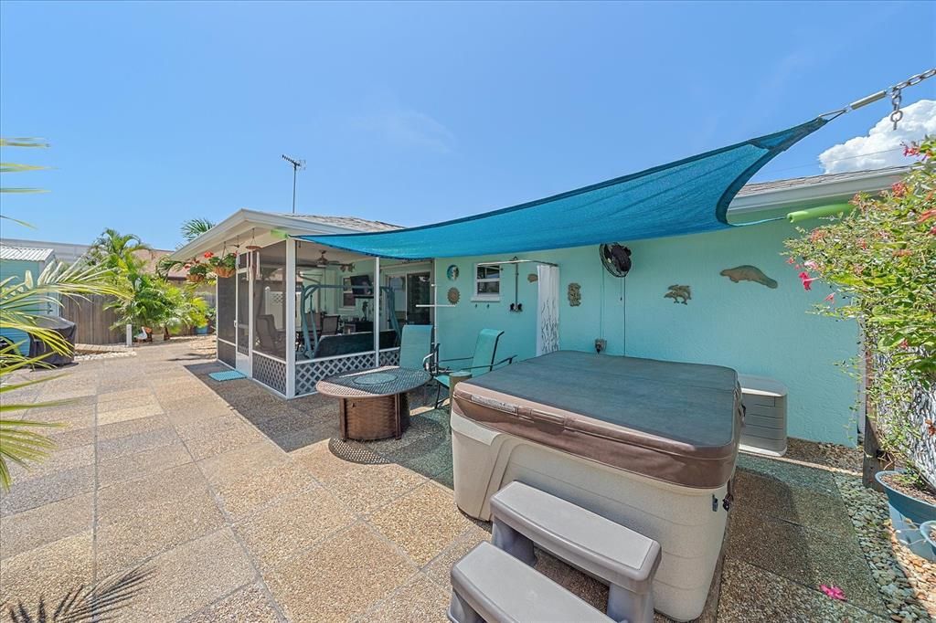 En Venta: $319,000 (2 camas, 2 baños, 930 Pies cuadrados)