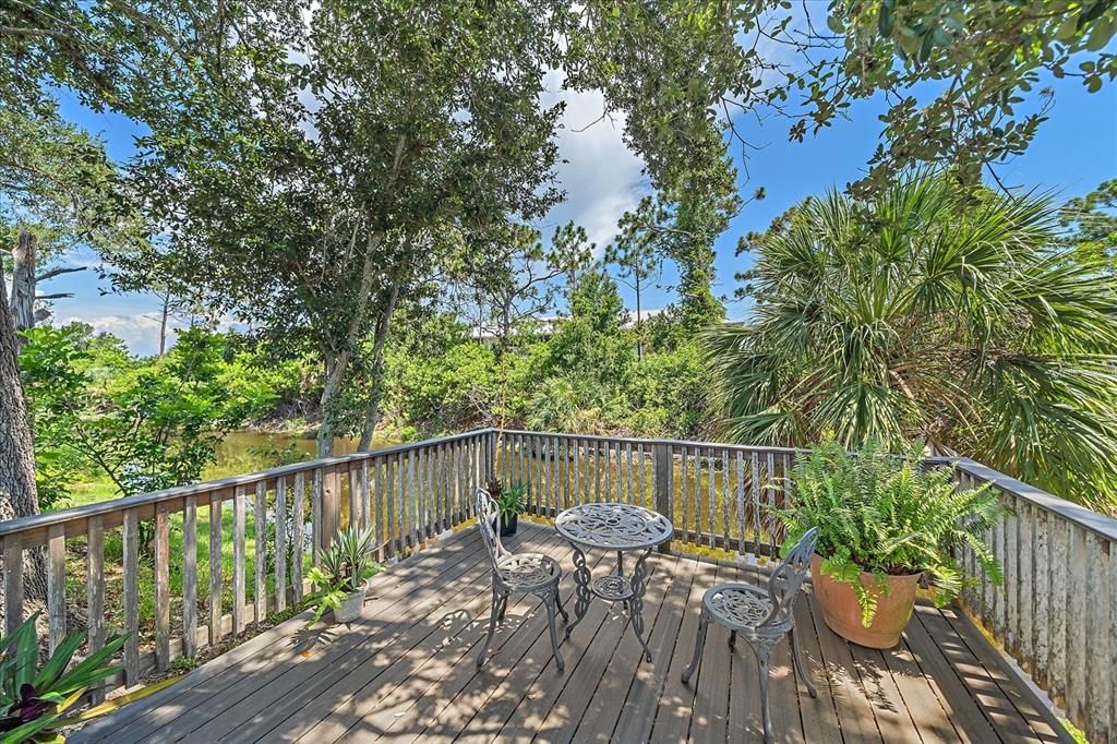 En Venta: $319,000 (2 camas, 2 baños, 930 Pies cuadrados)