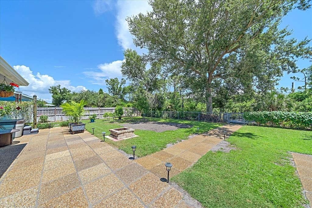 En Venta: $319,000 (2 camas, 2 baños, 930 Pies cuadrados)