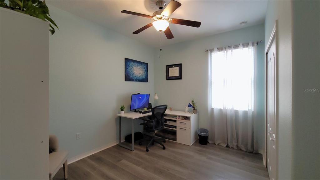 合同活跃: $499,999 (3 贝兹, 2 浴室, 2136 平方英尺)