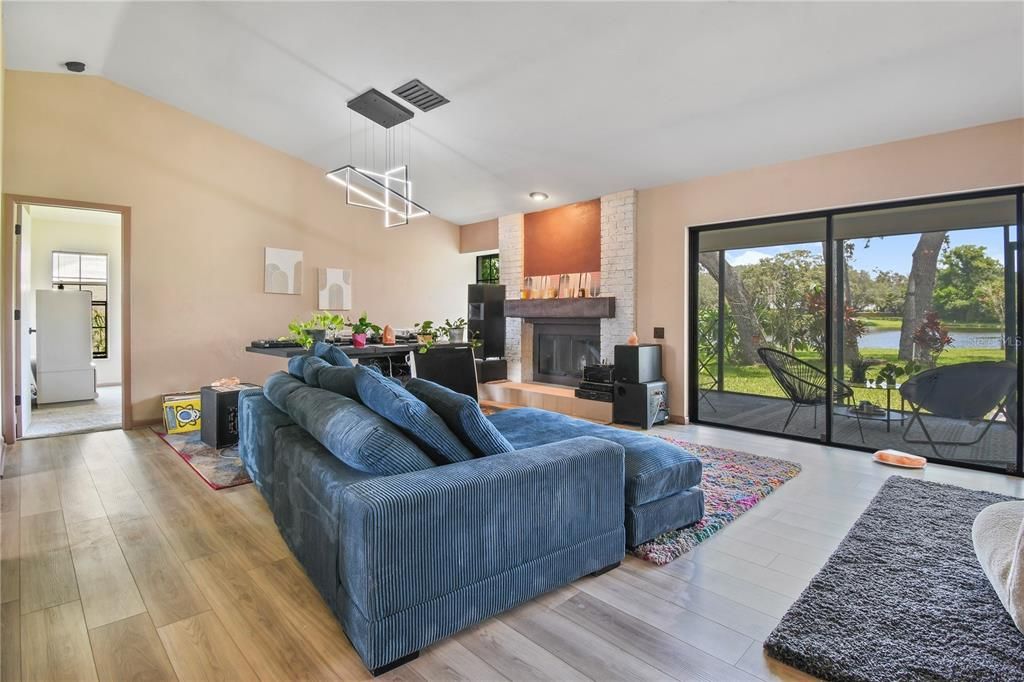 For Sale: $425,000 (3 beds, 2 baths, 1647 Square Feet)