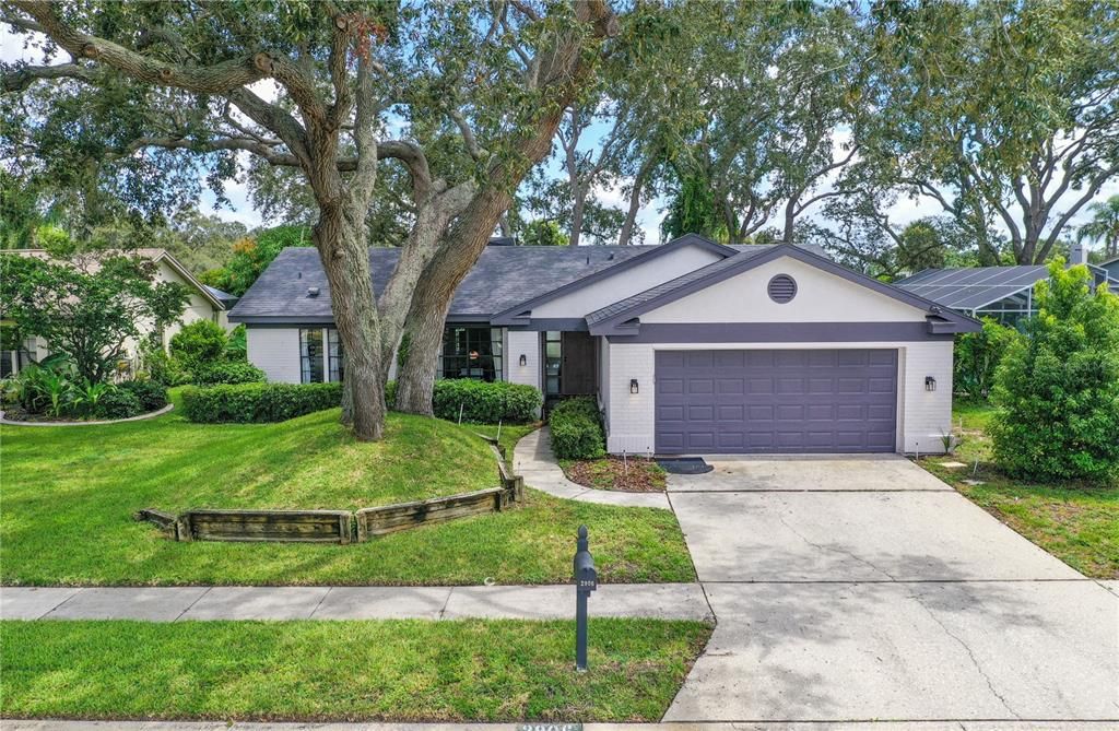 For Sale: $425,000 (3 beds, 2 baths, 1647 Square Feet)