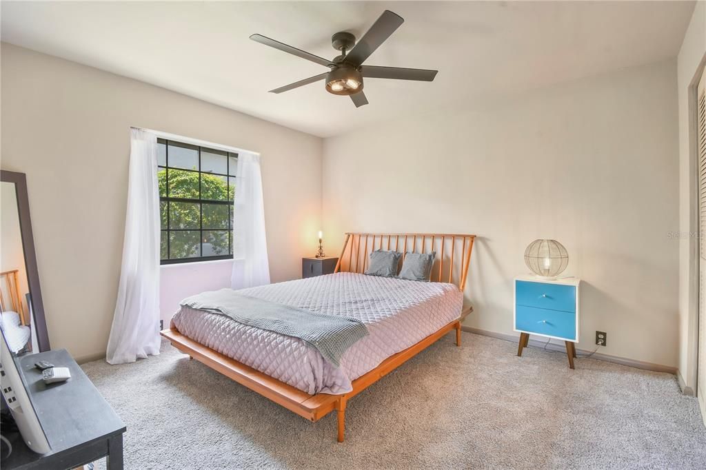 For Sale: $425,000 (3 beds, 2 baths, 1647 Square Feet)