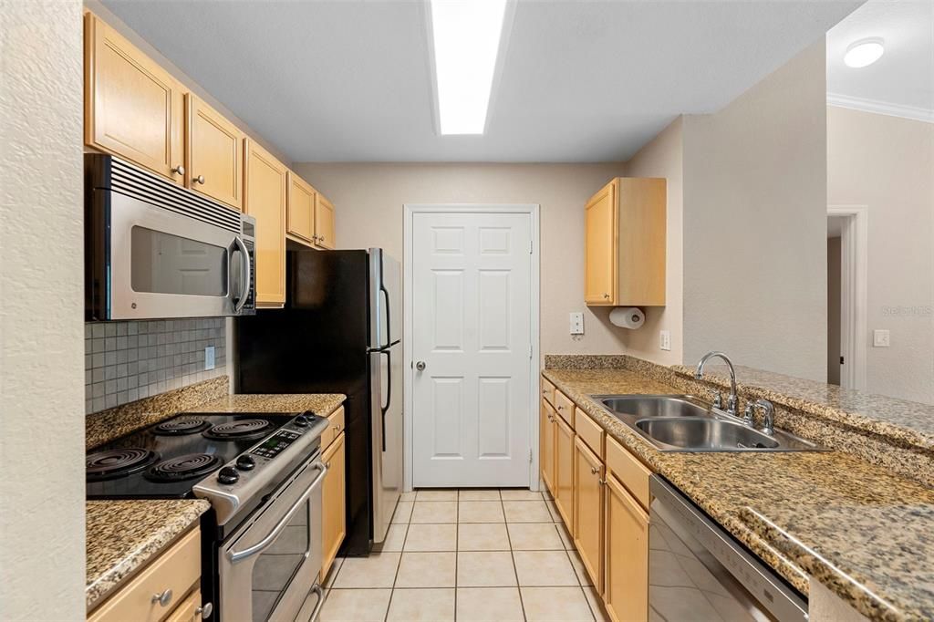 For Sale: $210,000 (3 beds, 2 baths, 1168 Square Feet)