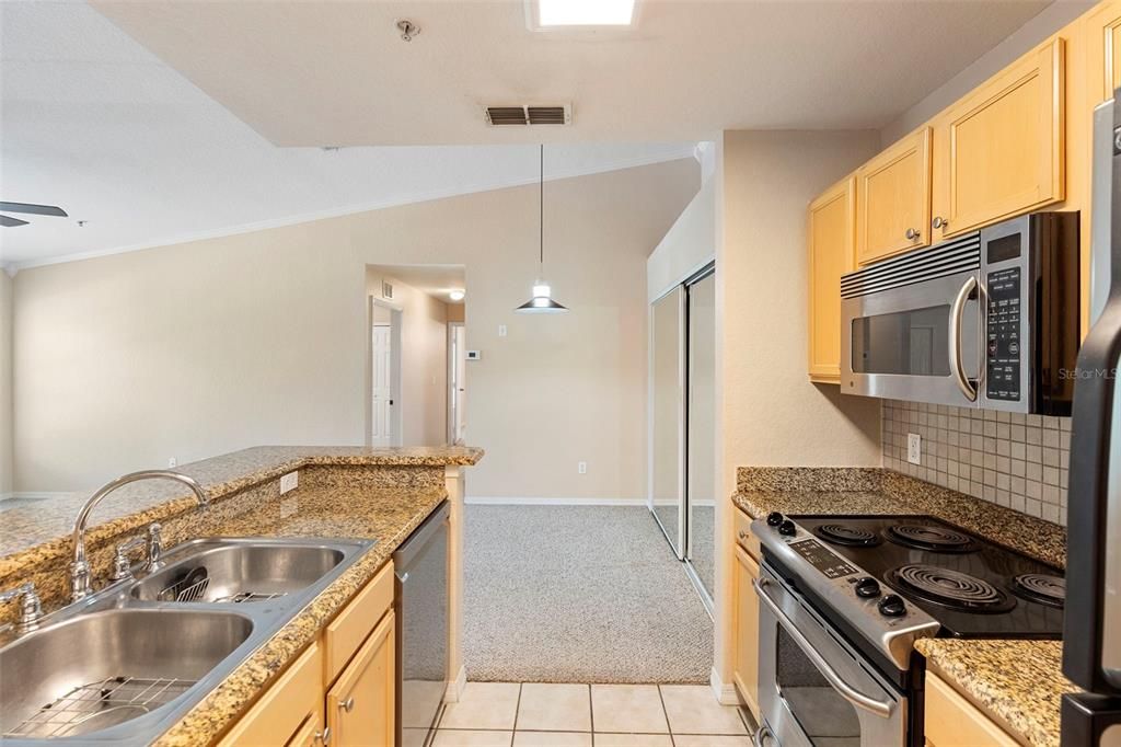 For Sale: $210,000 (3 beds, 2 baths, 1168 Square Feet)