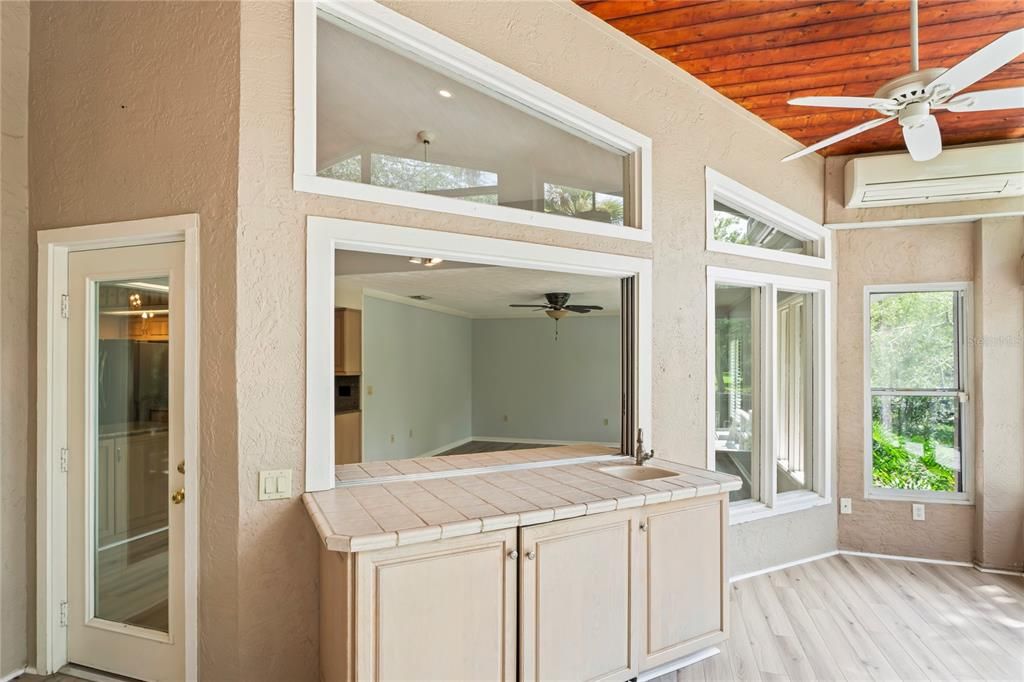 For Sale: $748,500 (3 beds, 2 baths, 2646 Square Feet)