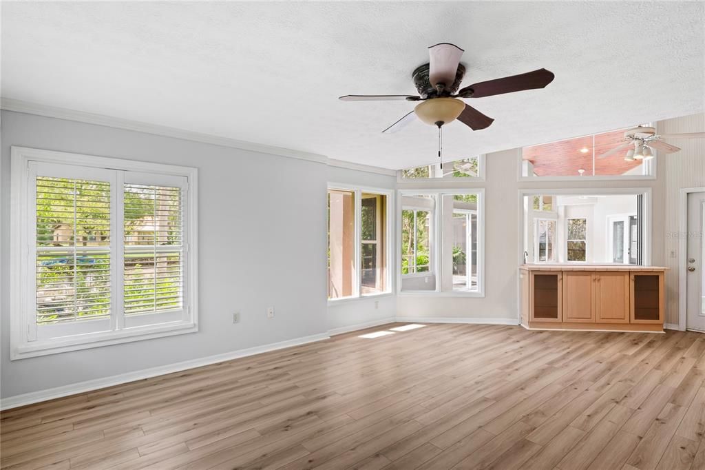 For Sale: $748,500 (3 beds, 2 baths, 2646 Square Feet)