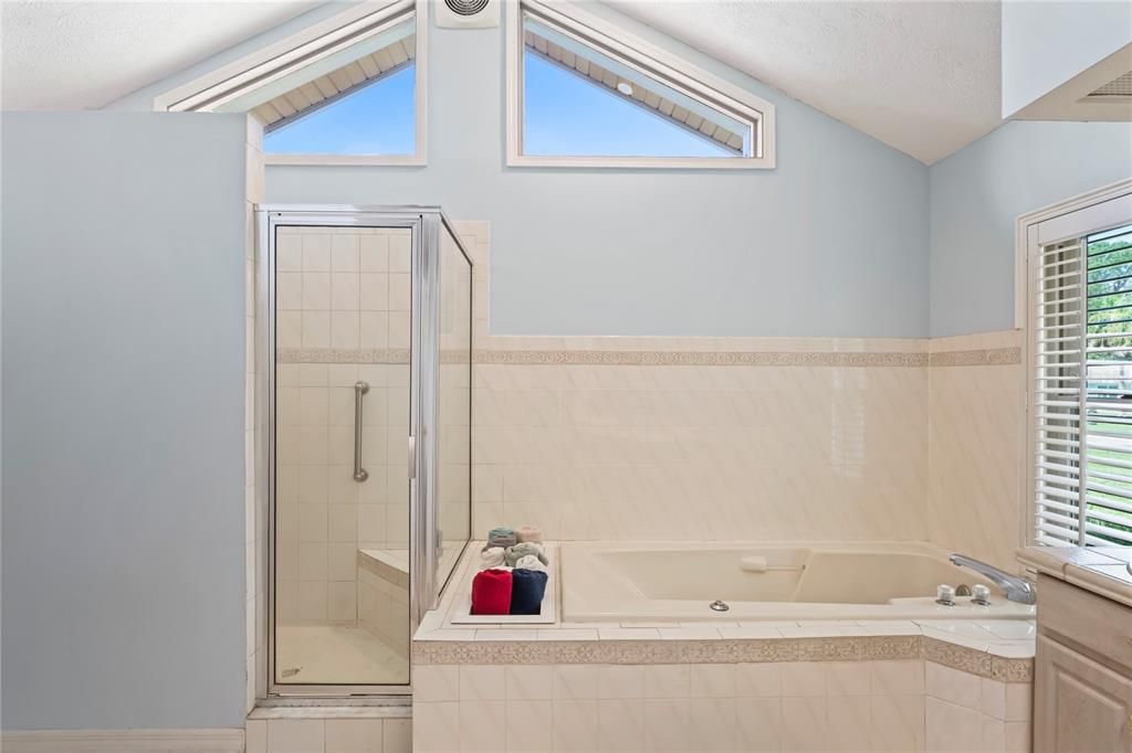 For Sale: $748,500 (3 beds, 2 baths, 2646 Square Feet)