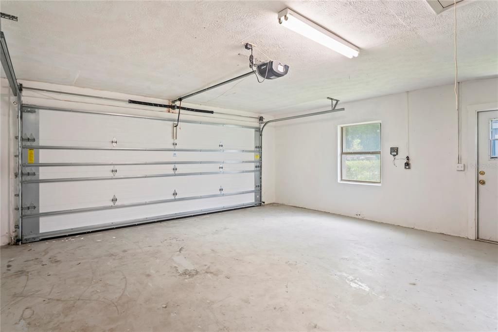 For Sale: $748,500 (3 beds, 2 baths, 2646 Square Feet)