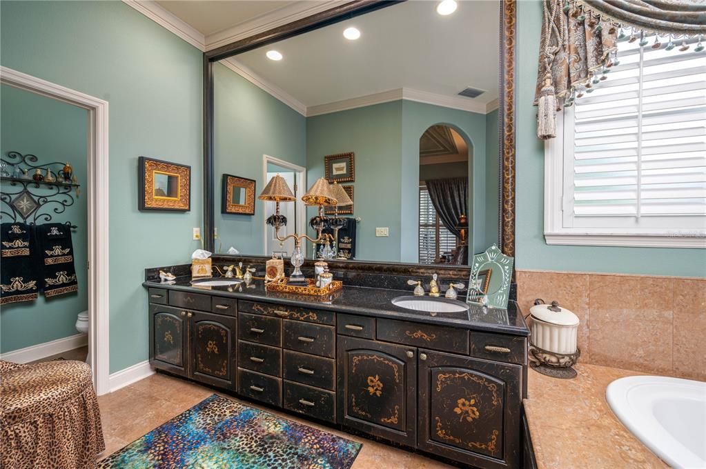 Под контрактом: $559,000 (4 спален, 3 ванн, 2716 Квадратных фут)