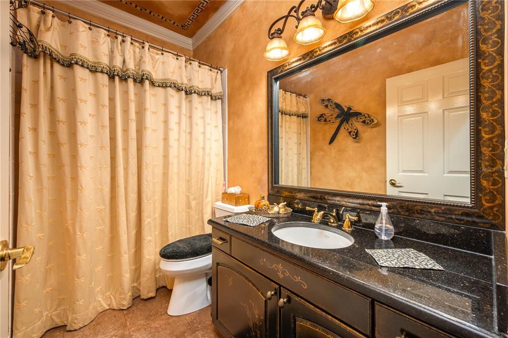 Под контрактом: $559,000 (4 спален, 3 ванн, 2716 Квадратных фут)