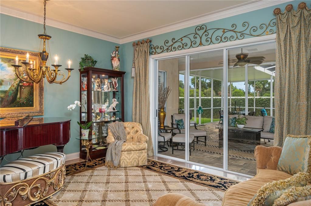 Под контрактом: $559,000 (4 спален, 3 ванн, 2716 Квадратных фут)