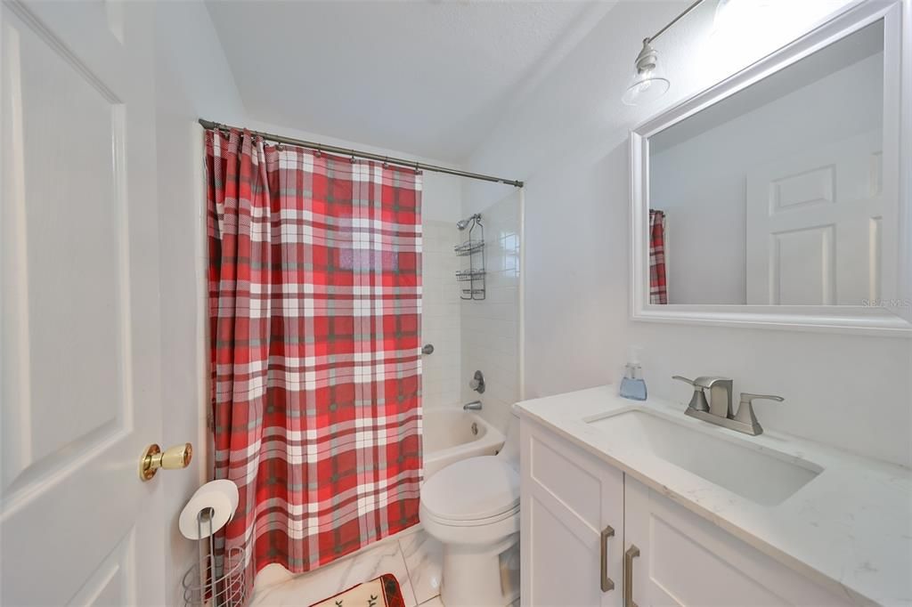 For Sale: $290,000 (2 beds, 2 baths, 1141 Square Feet)